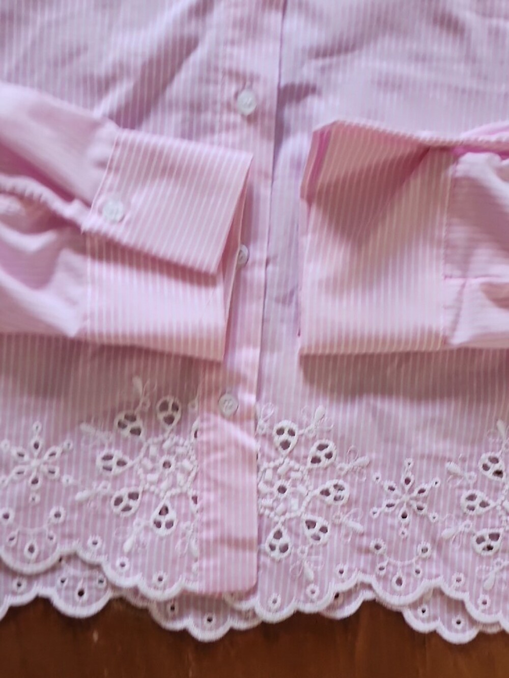 NWT! Zara Light Pink Pinstripe Cropped Eyelet Collared Blouse - Picture 4 of 8
